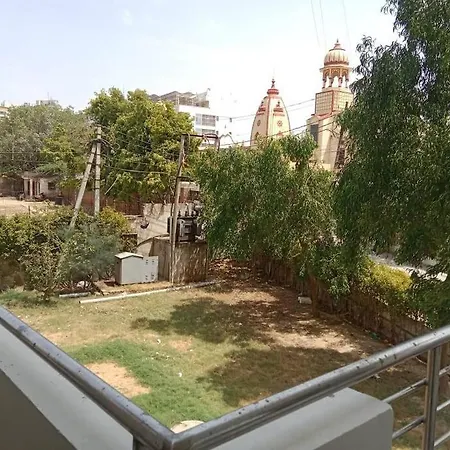 Chandra Lata Home'S At Shri Krishna Sharnam Society Vrindavan Exterior photo