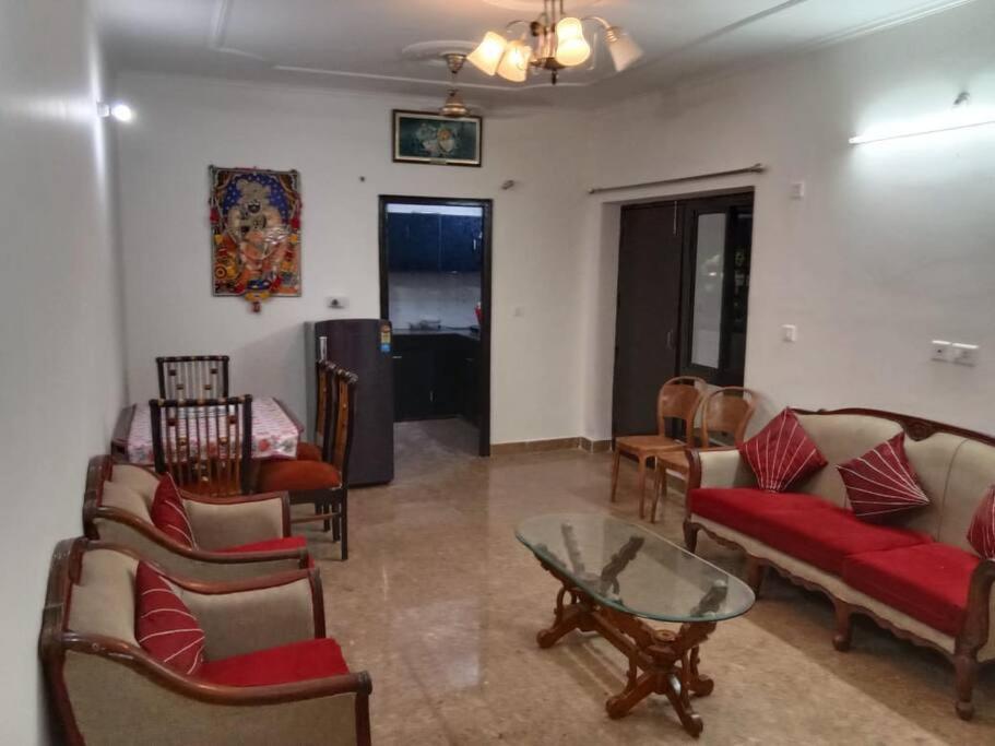 Chandra Lata Home's At Shri Krishna Sharnam Society